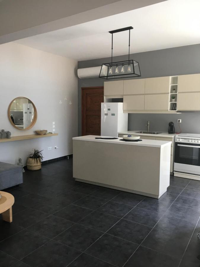 Secret Bay Apartment Palaiontsiflikion Ngoại thất bức ảnh